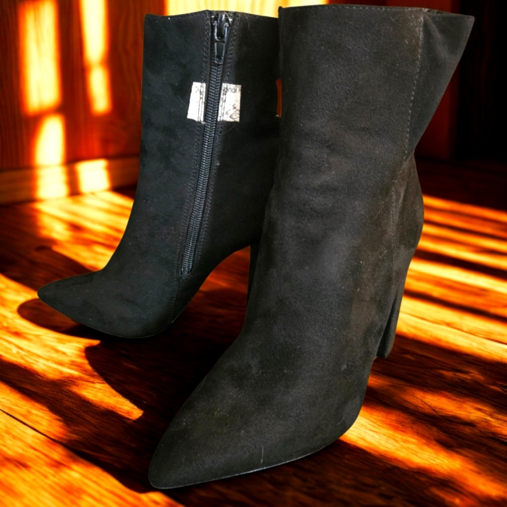 Elegant Black Suede Ankle Boots